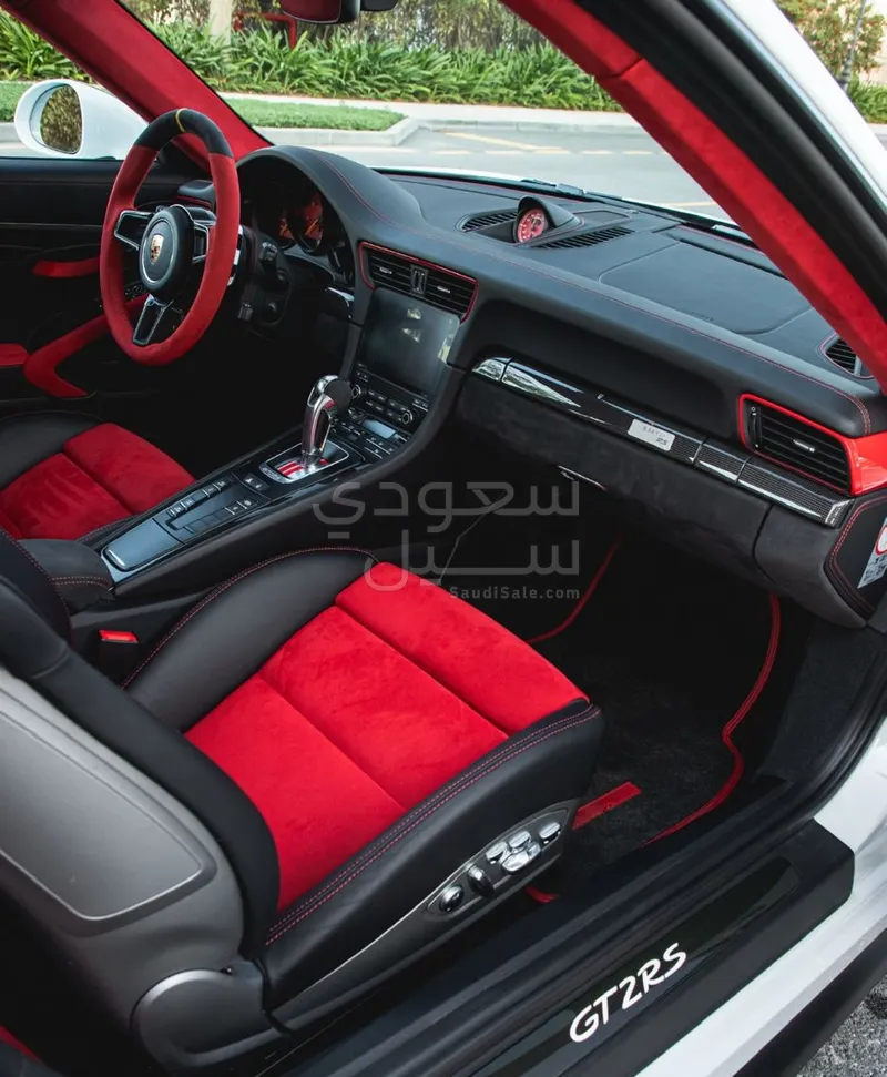 2018 بورش 911 جي تي 2 ار اس