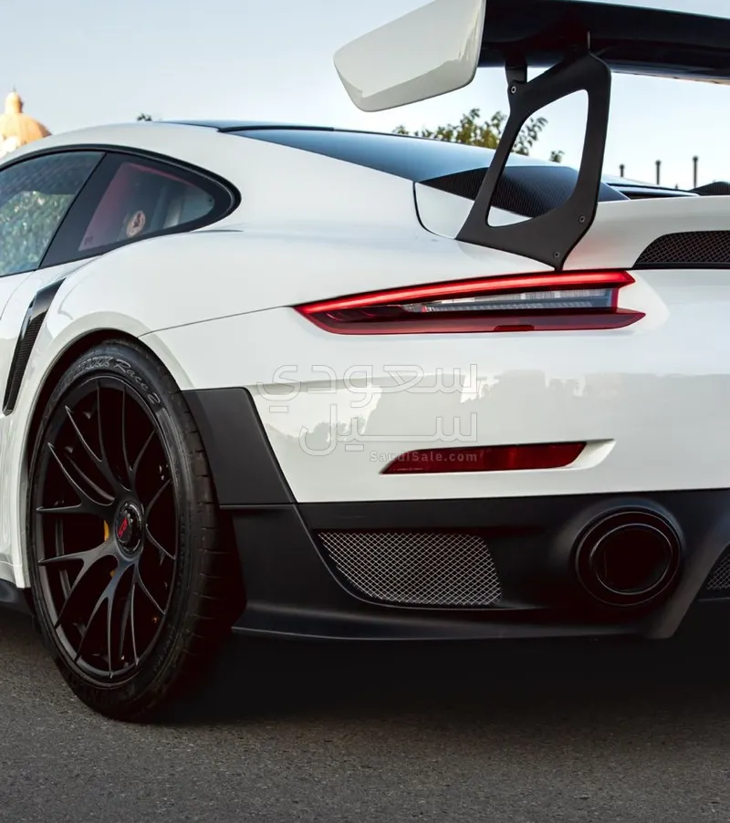 2018 بورش 911 جي تي 2 ار اس