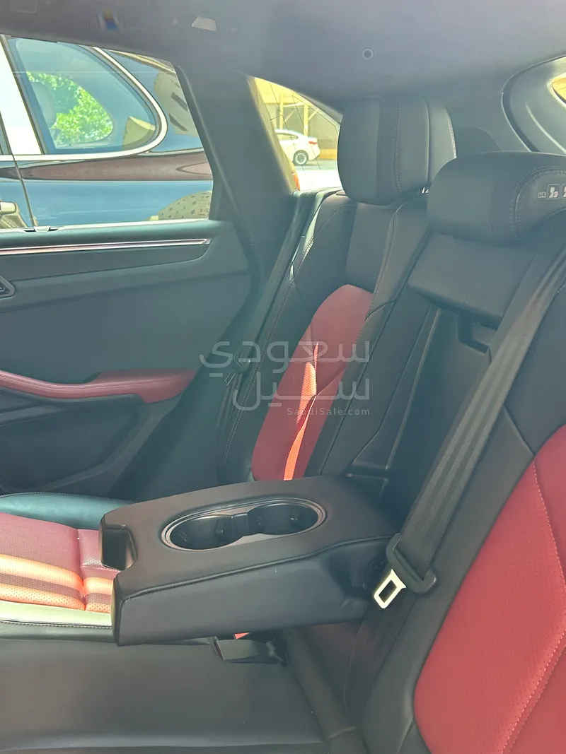 2025 بورش ماكان