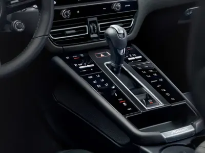 2025 بورش ماكان