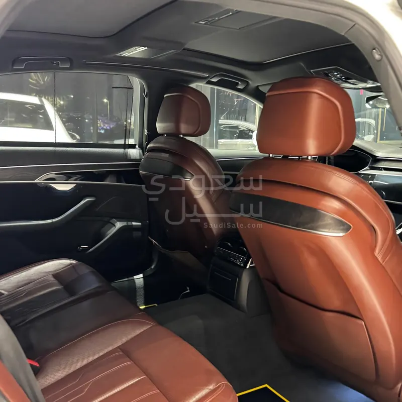 2019 اودي اي 8 ال