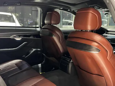 2019 اودي اي 8 ال