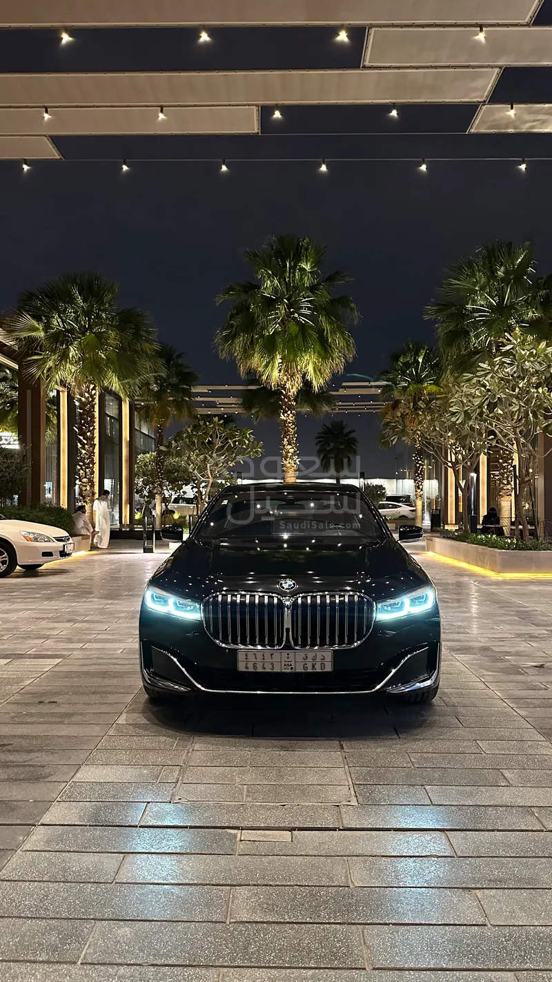 2020 بي ام دبليو الفئة السابعة 730 إل أي