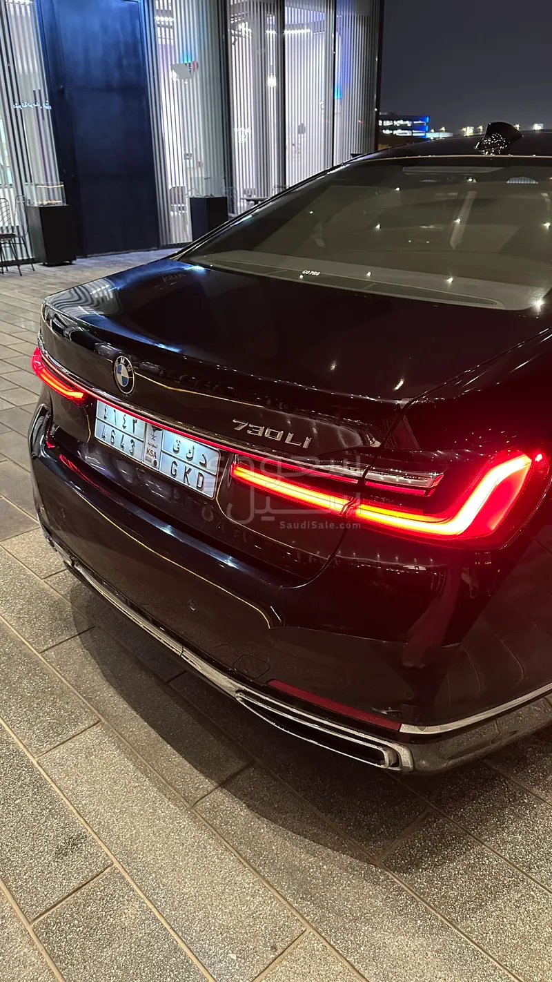 2020 بي ام دبليو الفئة السابعة 730 إل أي