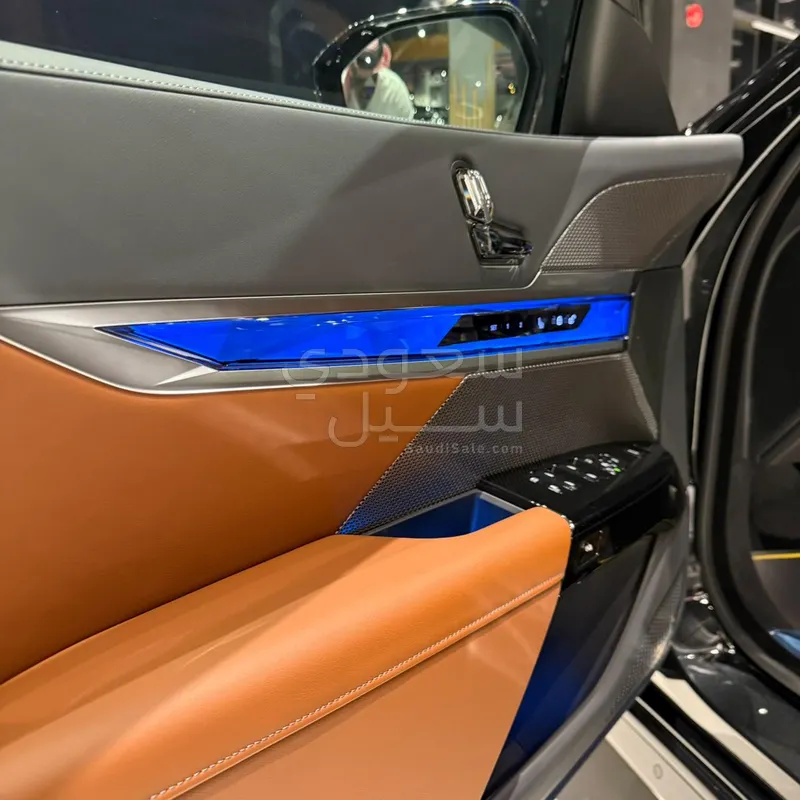 2026 بي ام دبليو الفئة السابعة 735أي