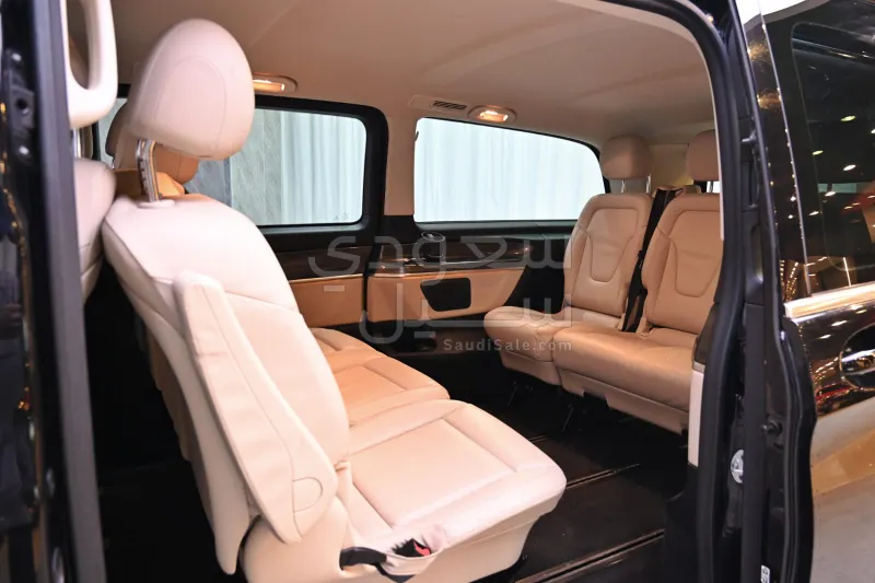 2023 مرسيدس - بنز في 250