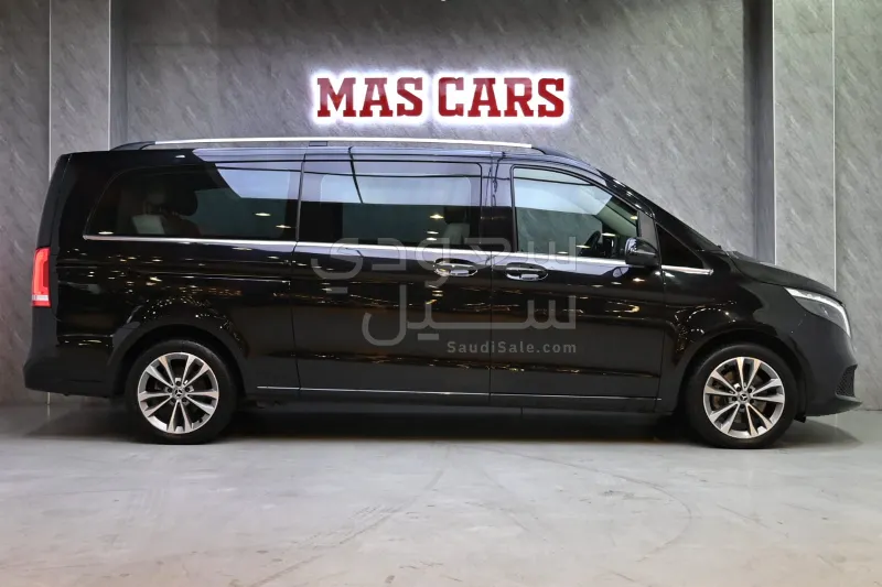 2023 مرسيدس - بنز في 250