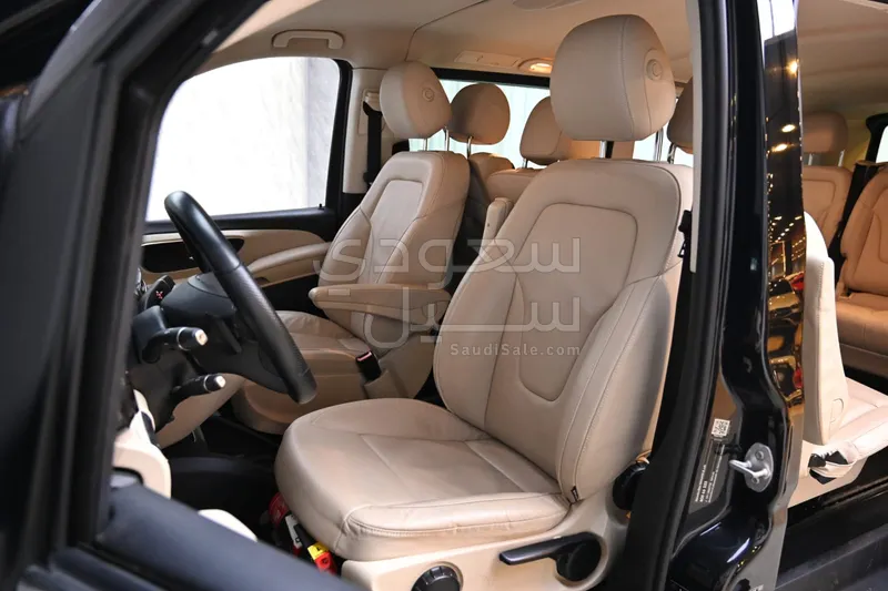 2023 مرسيدس - بنز في 250