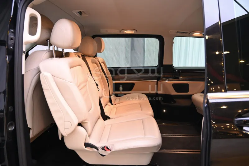 2023 مرسيدس - بنز في 250