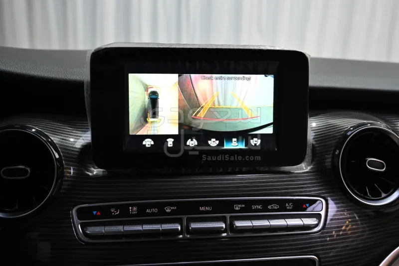 2023 مرسيدس - بنز في 250