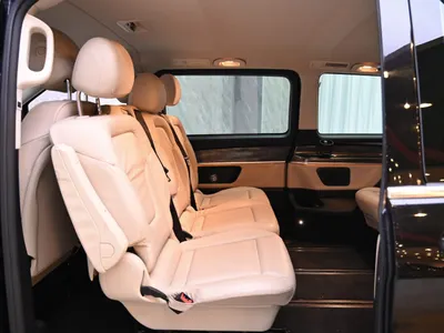 2023 مرسيدس - بنز في 250