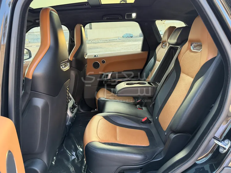 2018 لاند روفر رينج روفر سبورت اس في ار