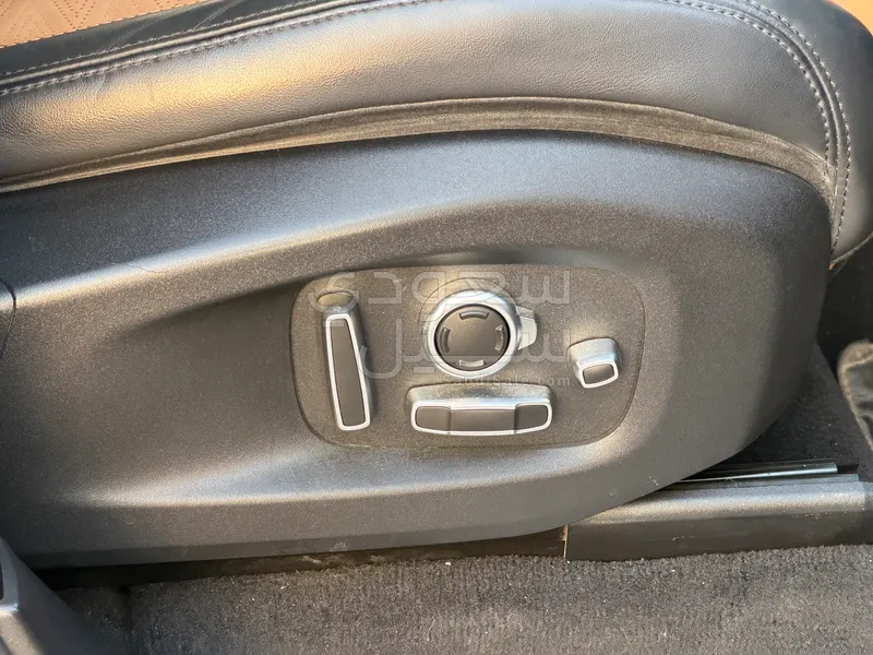 2018 لاند روفر رينج روفر سبورت اس في ار