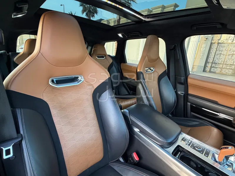 2018 لاند روفر رينج روفر سبورت اس في ار