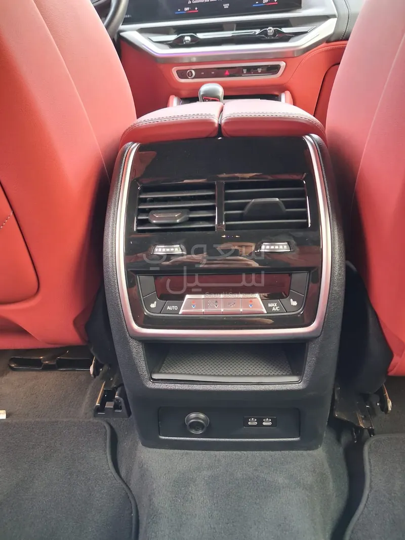 2024 بي ام دبليو اكس ام