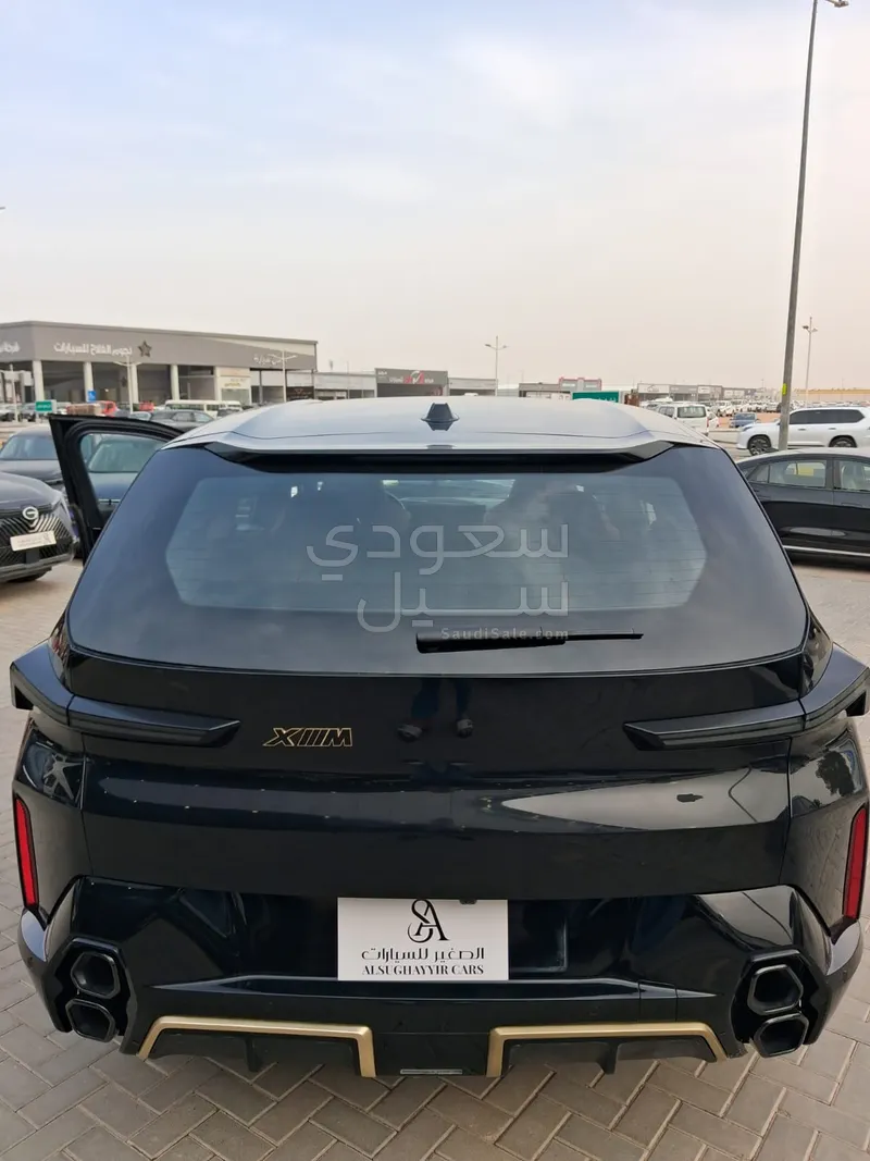 2024 بي ام دبليو اكس ام