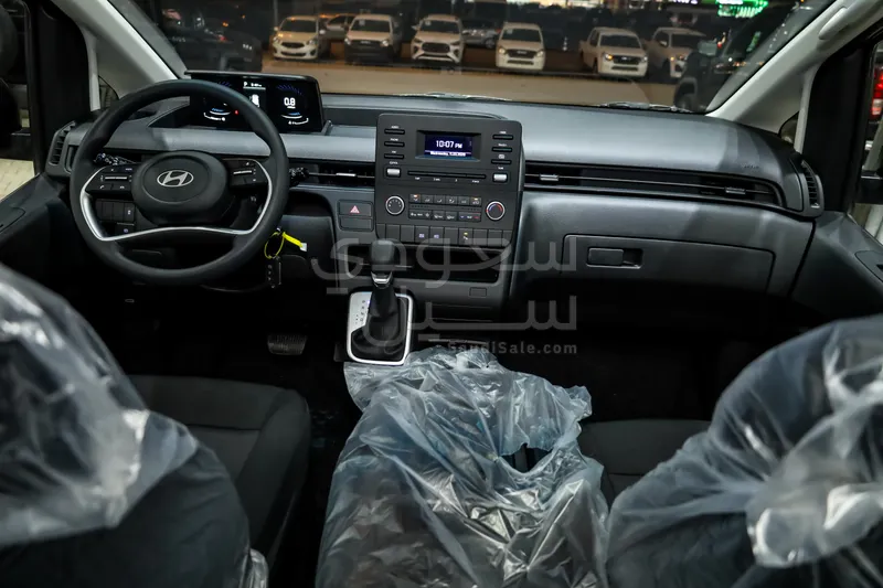 2026 Hyundai Staria