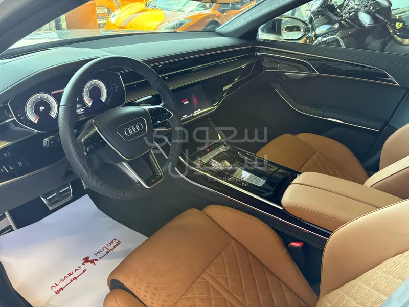 2025 اودي اس 8 بلس