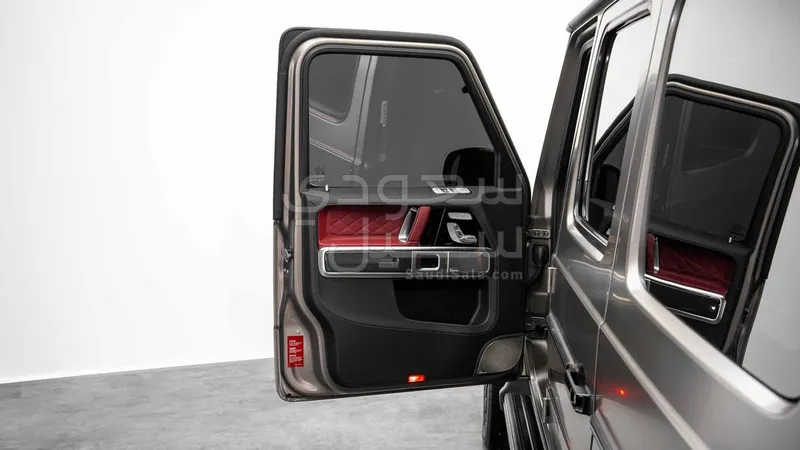 2025 مرسيدس - بنز جي 63 أي إم جي