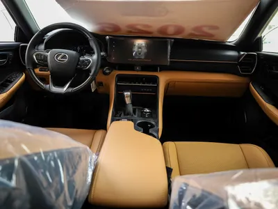 2026 لكزس آي إس 350