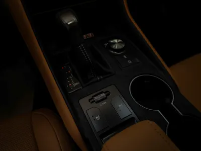 2026 لكزس آي إس 350