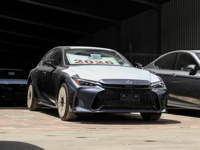 2026 لكزس آي إس 350