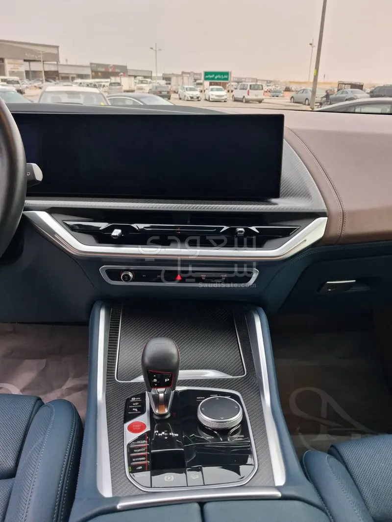 2023 بي ام دبليو اكس ام