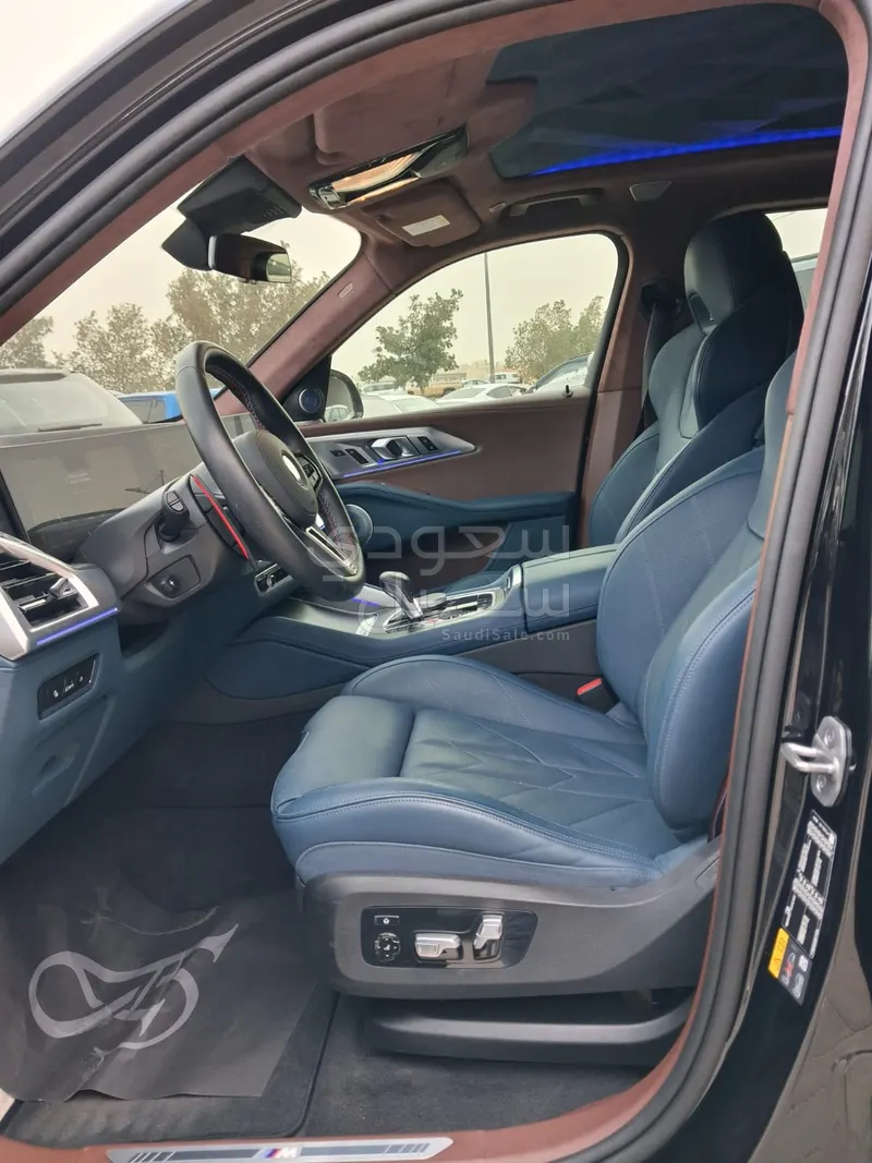 2023 بي ام دبليو اكس ام