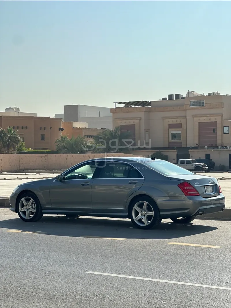 2013 مرسيدس - بنز إس 300