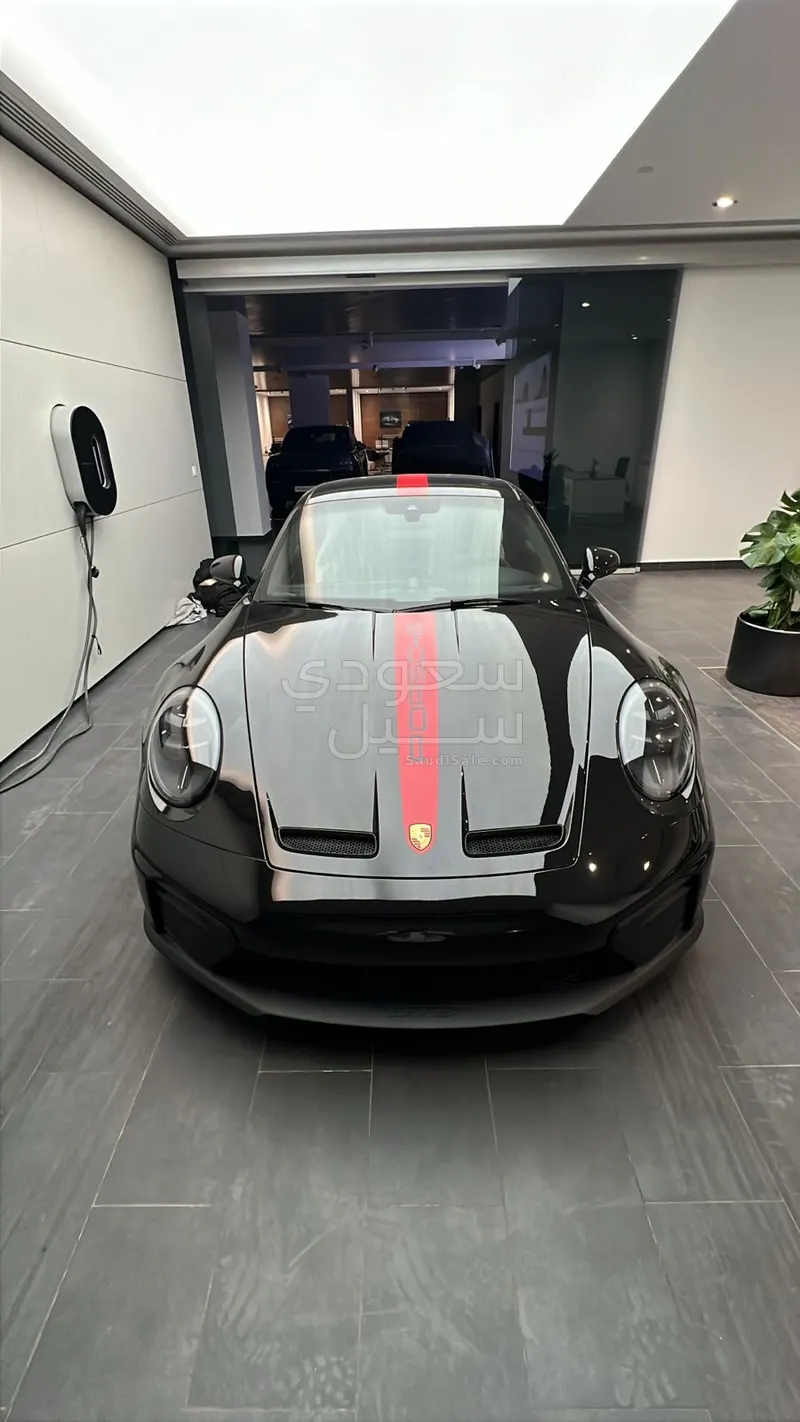 2025 بورش 911 جي تي 3