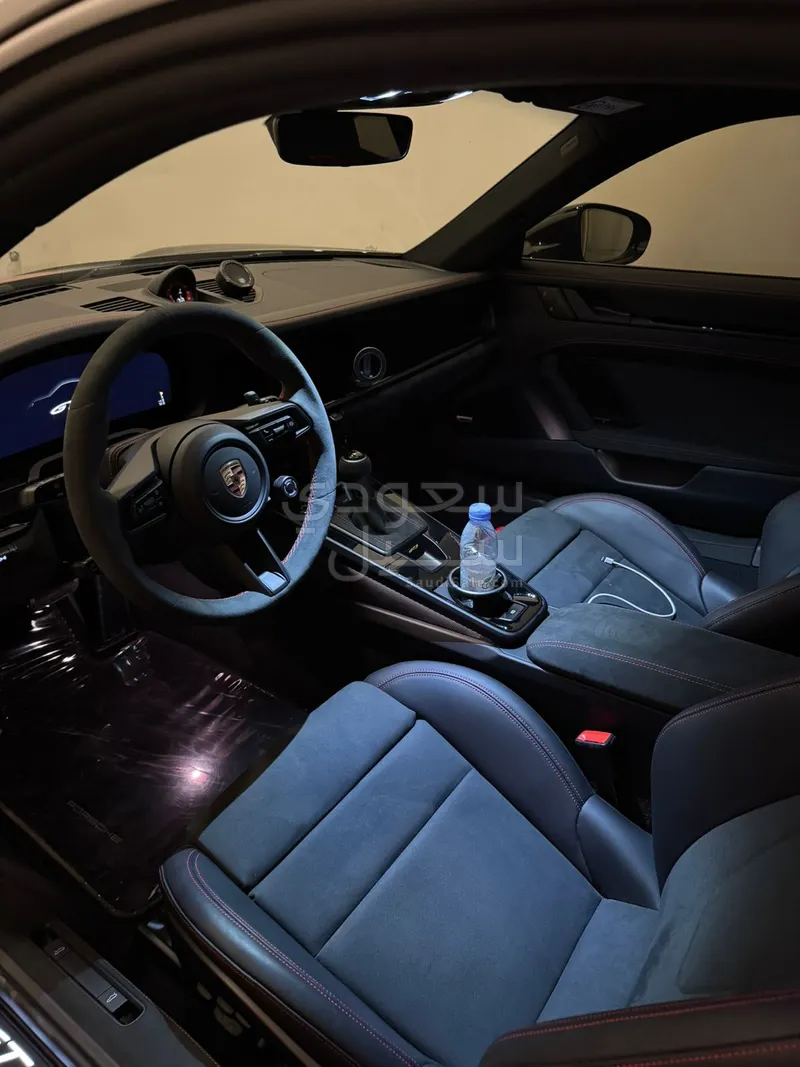 2025 بورش 911 جي تي 3