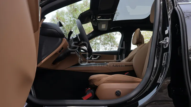 2026 مرسيدس - بنز إي 300 أي إم جي