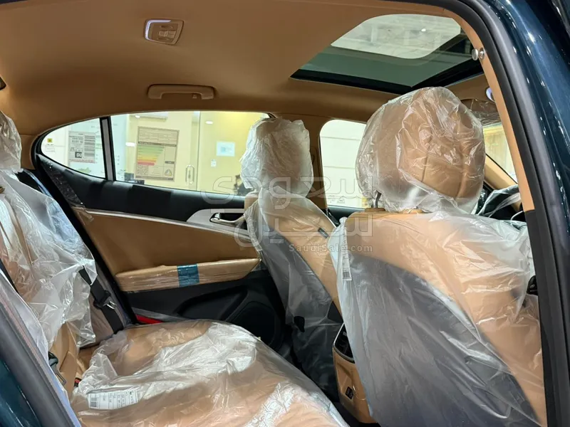 2026 جينيسيس جي 70