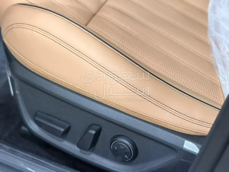 2026 جينيسيس جي 70