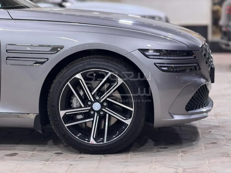 2026 جينيسيس جي 80