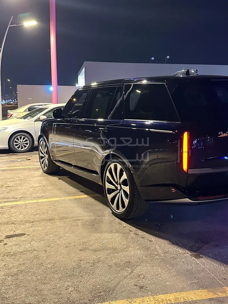 2023 لاند روفر رينج روفر فوج اس اي