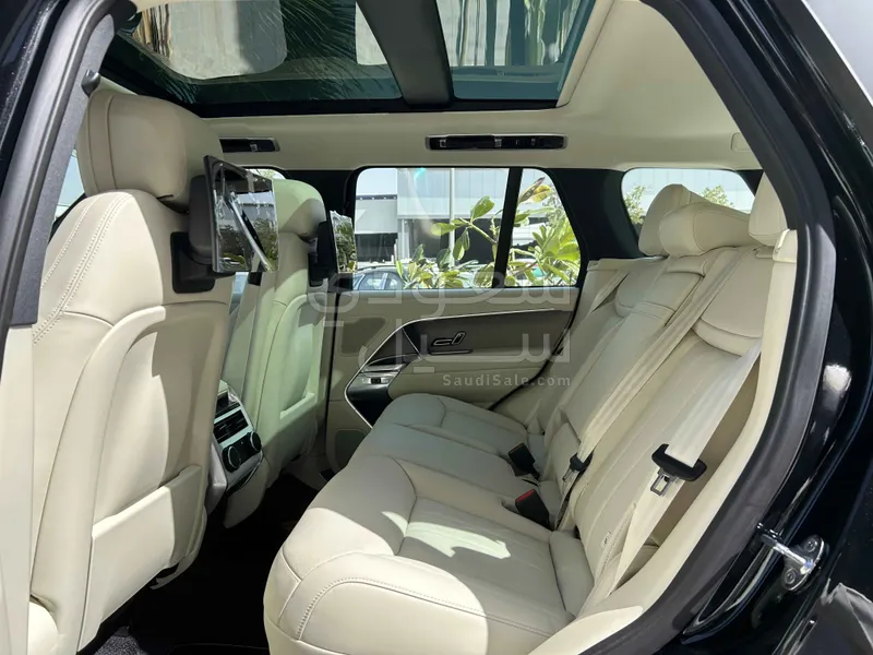 2026 لاند روفر رينج روفر اتش اس اي