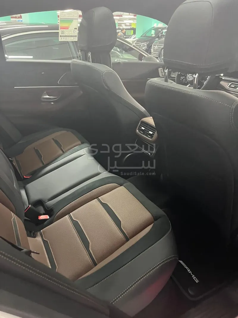 2024 مرسيدس - بنز جي إل إي 63إس أي إم جي