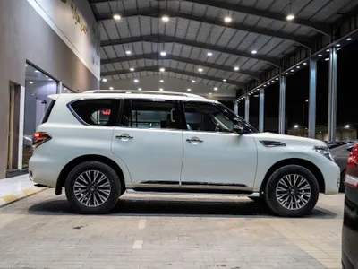 2014 نيسان باترول بلاتينيوم