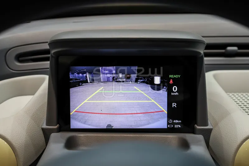 2025 فاو بيستون ميني إي في