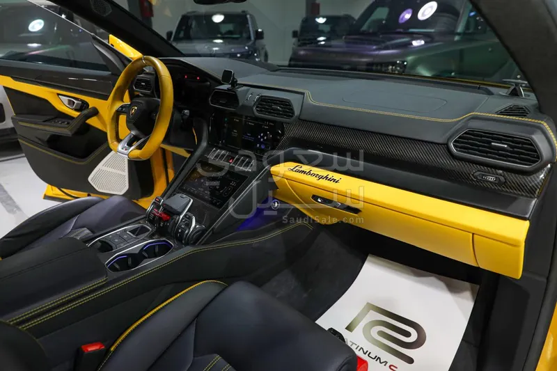 2024 Lamborghini URUS S