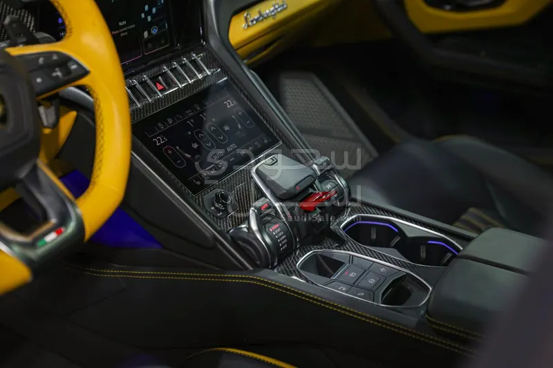 2024 Lamborghini URUS S