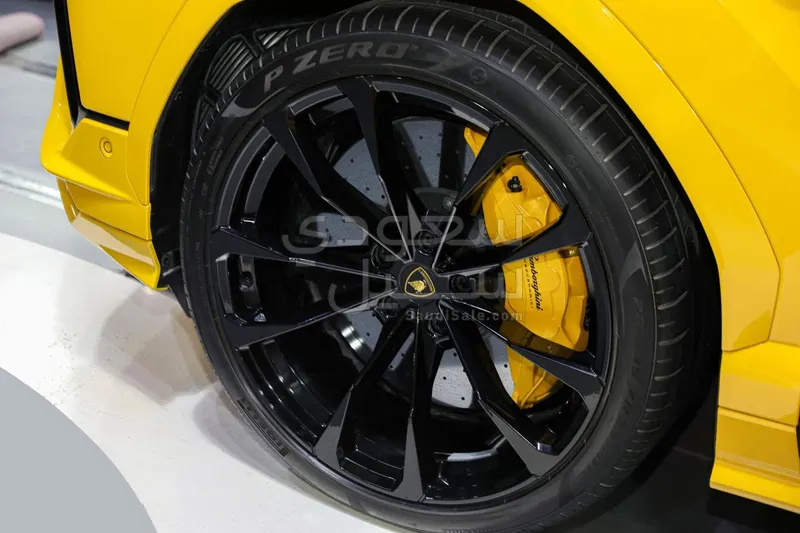 2024 Lamborghini URUS S