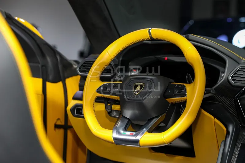 2024 Lamborghini URUS S