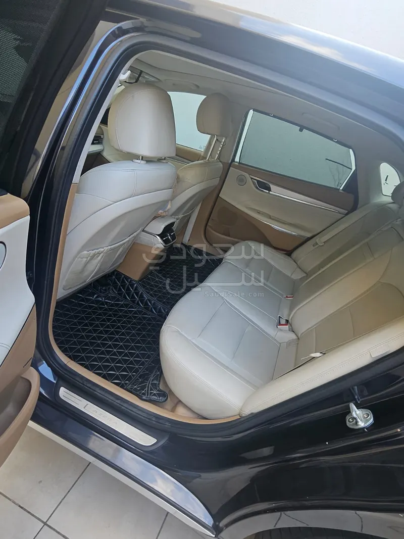 2021 هيونداي ازيرا كاليجرافي