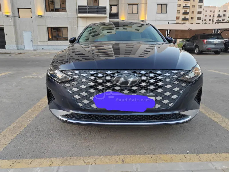 2021 هيونداي ازيرا كاليجرافي