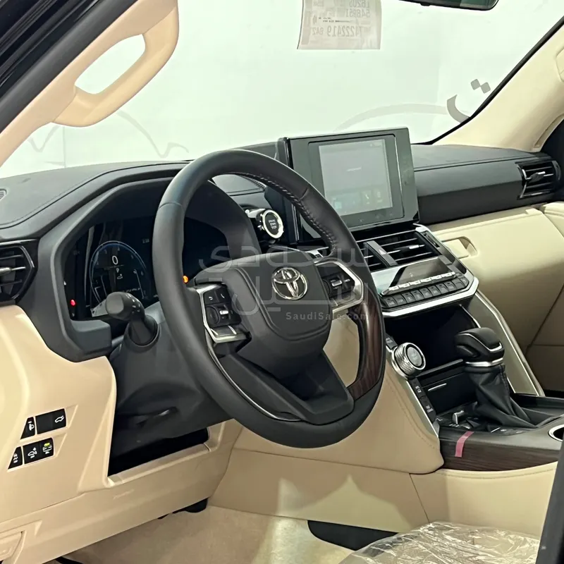 2026 تويوتا لاند كروزر جي اكس ار4