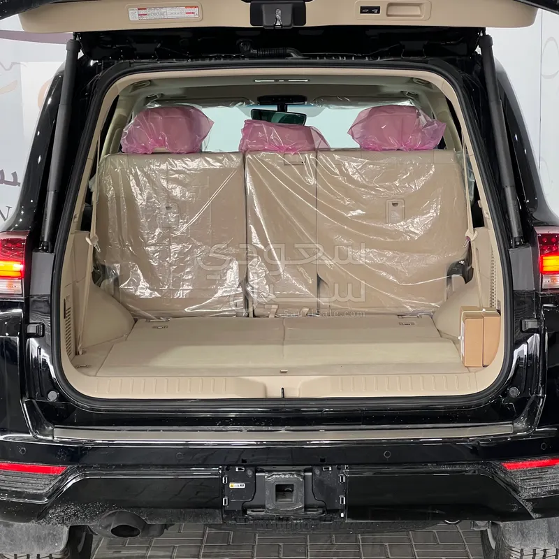 2026 تويوتا لاند كروزر جي اكس ار4