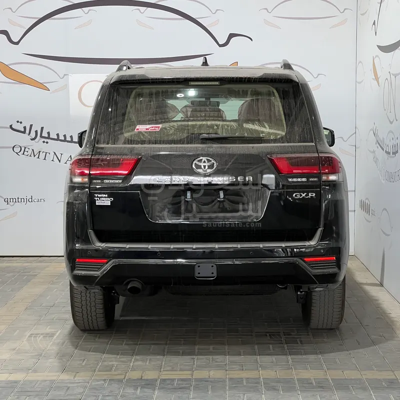 2026 تويوتا لاند كروزر جي اكس ار2