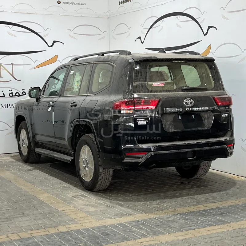 2026 تويوتا لاند كروزر جي اكس ار2